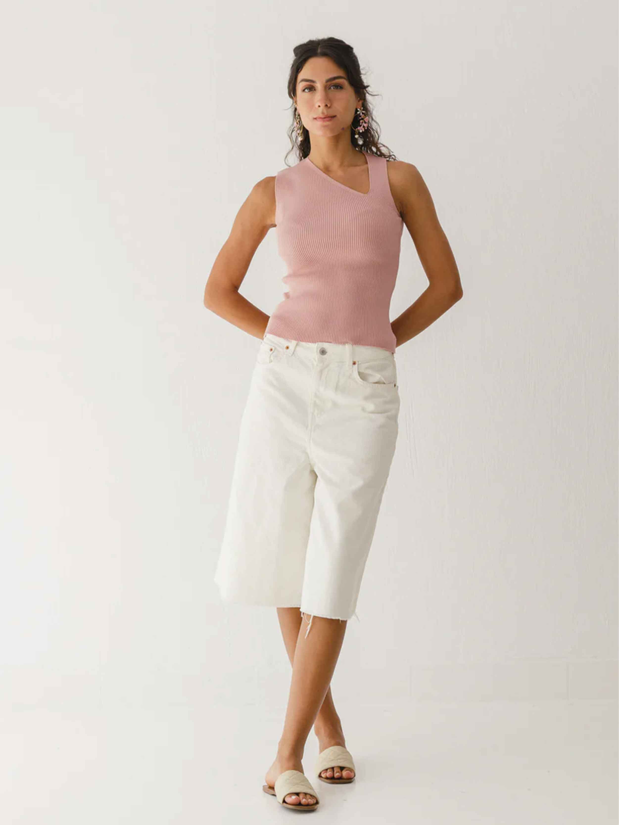 Dusty pink