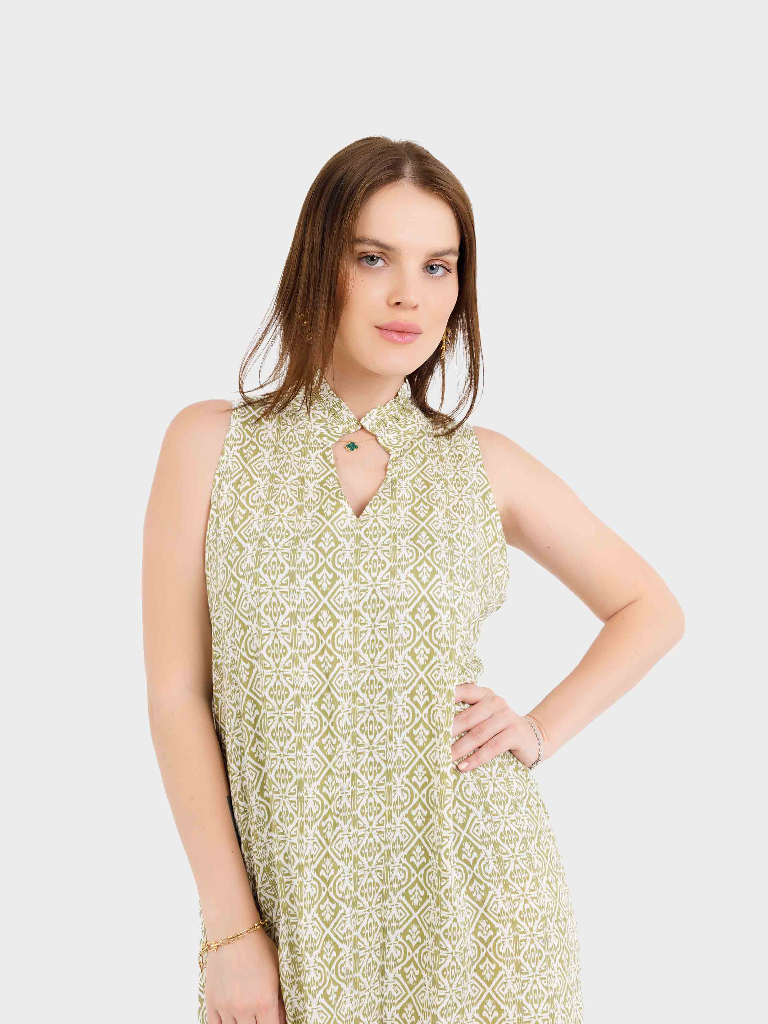Green / White