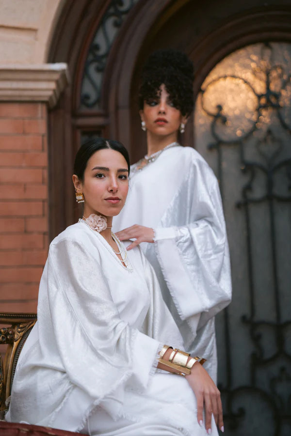 WHITE/SILVER