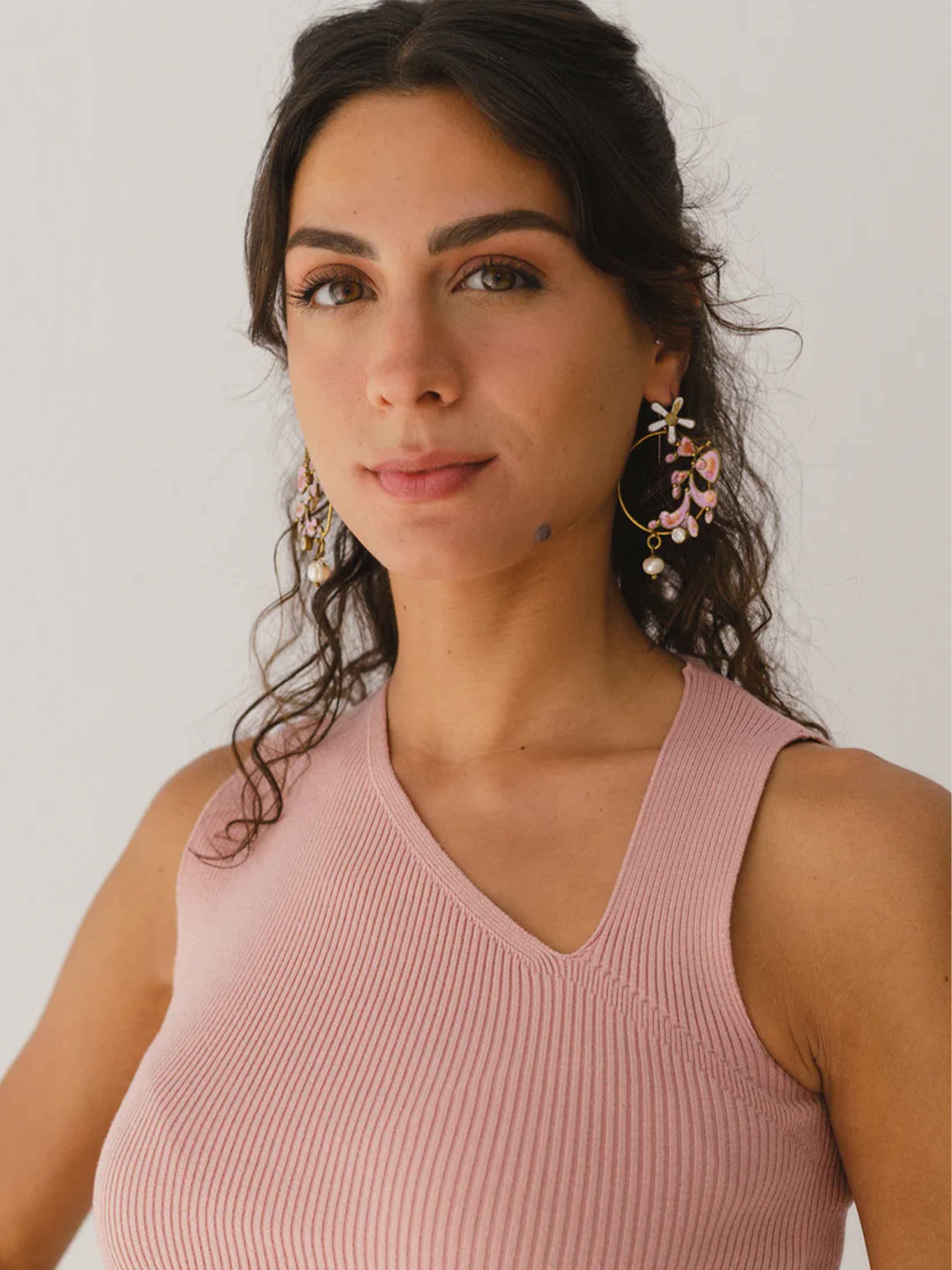 Dusty pink